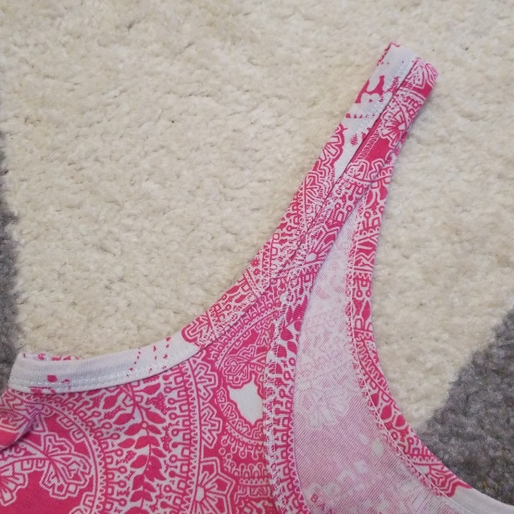 3/$15🍎Banana Republic Paisley Tank - Size S - Picture 3 of 6
